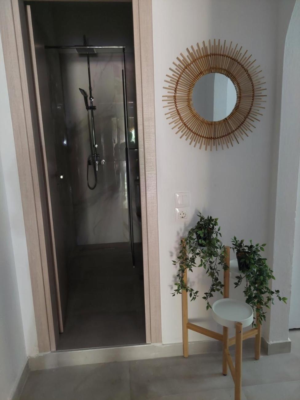 Savvas Apartments Дассия Номер фото